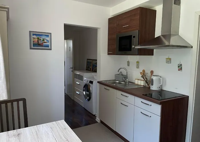 Apartman Apartma Firefly2